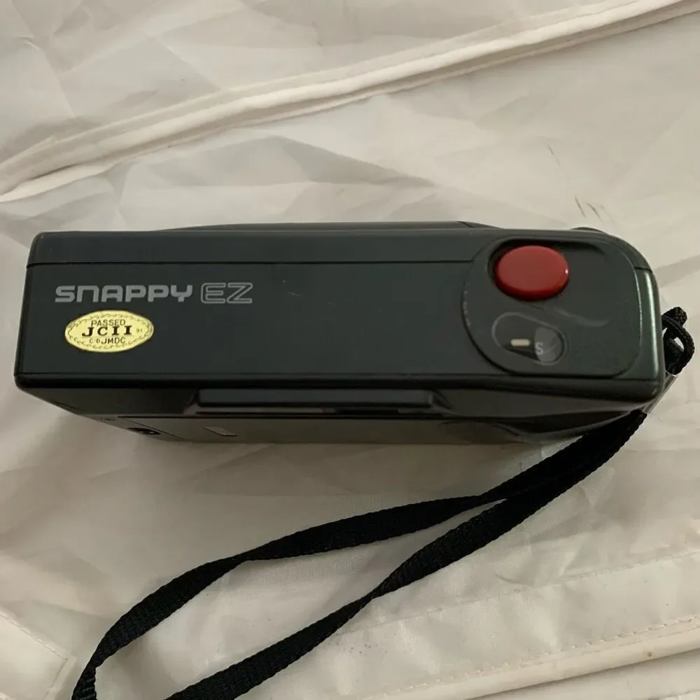 Canon Snappy EZ 35mm Point & Shoot Camera Untested